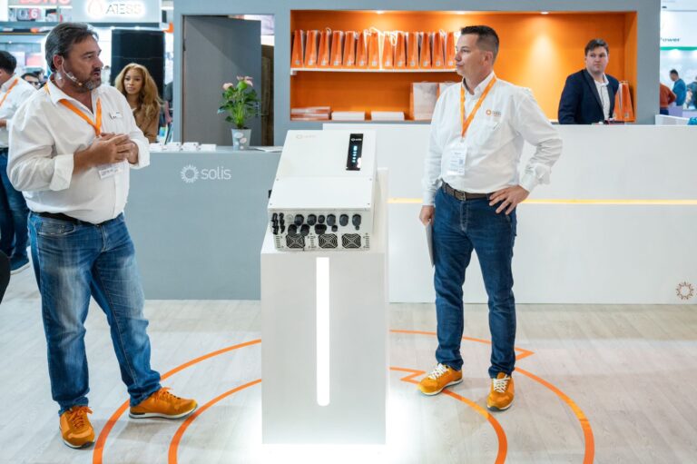 Solis lanza el inverosr híbrido de potencia avanzada S6 con caracteriísticas y funcionalidades impresionantes