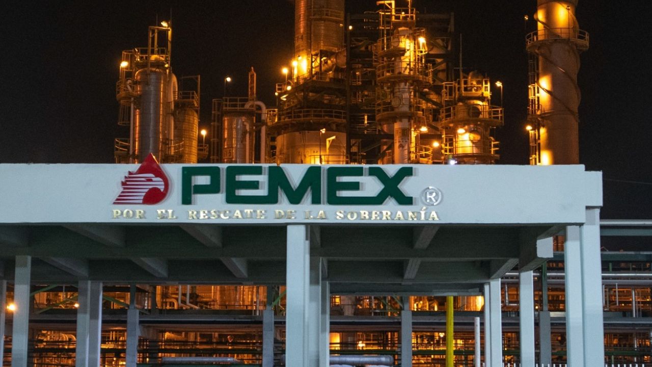 Fitch recortó calificación crediticia de PEMEX a “B+”