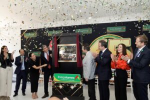 Celebra Bodega Aurrerá su 65 aniversario