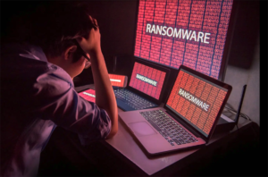 Elevar los estándares con base a los riesgos:   Claves para mejorar la ciberseguridad en las empresas