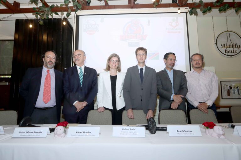 Se realizó la presentación oficial de la Copa Mundial de Rugby 2023 en el restaurante Au Pied de Cochon