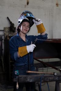 Mujeres, manos a la obra con el Taller Handy Woman de Adriana Corach