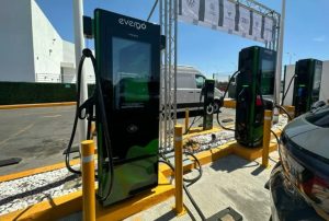 Las organizaciones deben electrificar sus flotillas ¿cómo hacerlo?