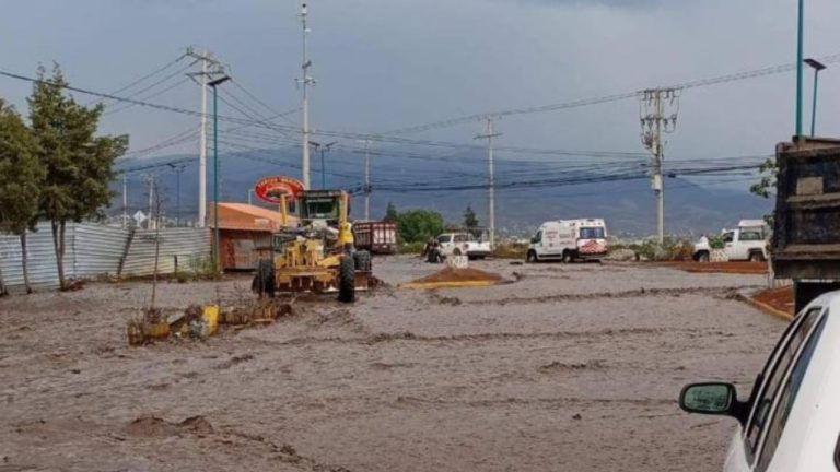 Se desborda el Río San Martín en Chalco tras lluvias intensas