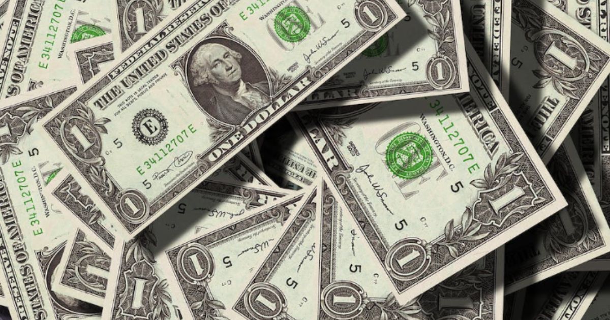 El Dólar se vende en 19.41 pesos a la venta