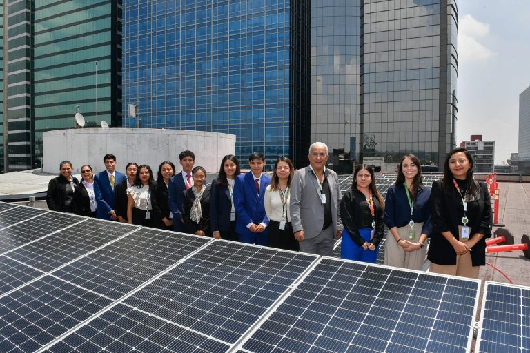 Iberdrola México reconoce a sus primeros becados oaxaqueños en carreras científicas