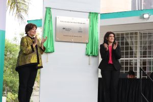 Gobierno de Nuevo León e Iberdrola México instalan paneles solares en siete planteles educativos