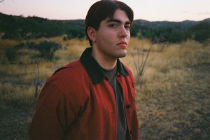 Kevin Kaarl regresa a la música con su sencillo «Esta Noche»