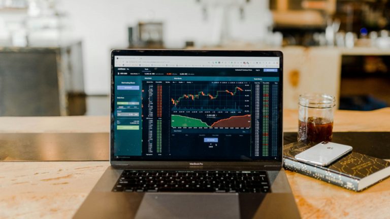 Venture Capital en Latinoamérica: Fintech e inteligencia artiﬁcial liderarán en 2025