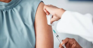 Secretaría de Salud alerta por neumococo en invierno: así puedes vacunarte contra la enfermedad