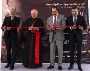 Inauguran The Mystery Man, gran exposición en la UAG