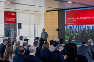 Danfoss recibe a líderes mundiales en calefacción y refrigeración sostenibles
