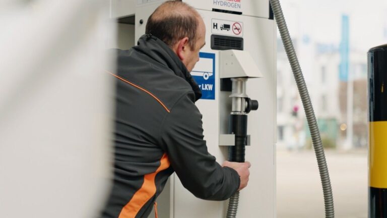 Hannover Messe 2025: Bosch ofrece soluciones basadas en IA e hidrógeno para la industria