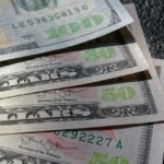 ¡Peso se debilita! Precio del dólar hoy en bancos capitalinos