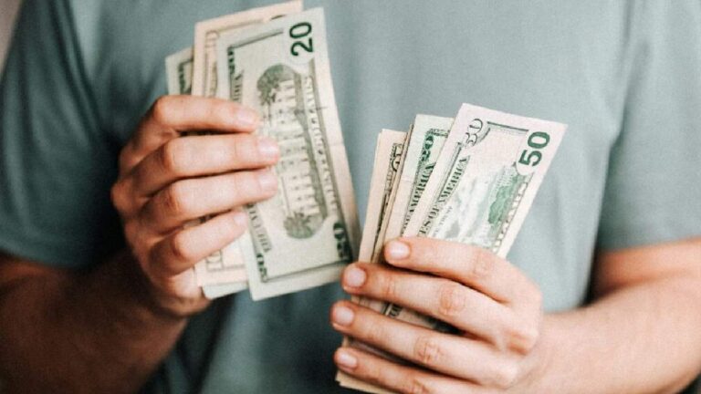 Se vende el Dólar en 18.75 pesos a la venta