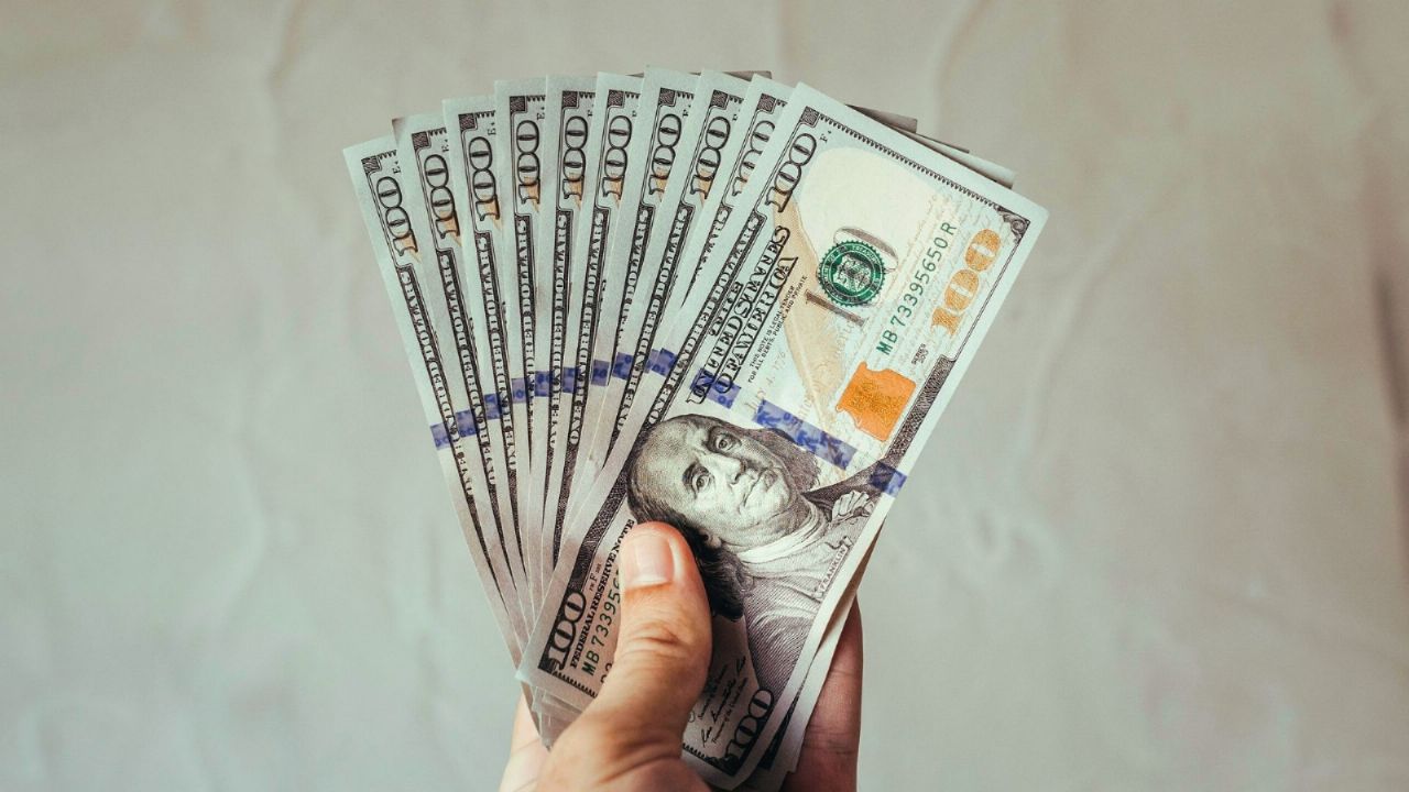 El Dólar se vende en 20.45 pesos a la venta