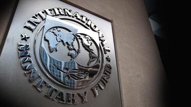 Economía mundial crecerá un 2.8% lastrada por aranceles de Trump: FMI