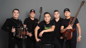 Los Juniors de Monterrey fueron sometidos por encapuchados; acuden a Fiscalía