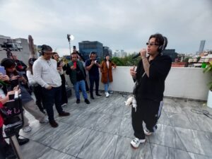 FANO HECHIZA A LA PLAYHAUS BY TOTALPLAYCON UN CONCIERTO EN SILENCIO QUE ESTRUJA EL ALMA