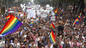 Claudia Sheinbaum conmemora Día Internacional del Orgullo LGBTTTIQ+