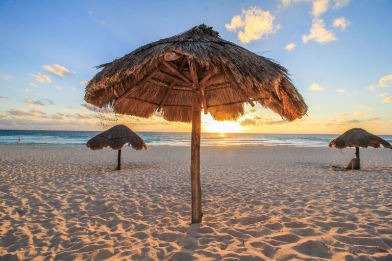 Mazatlán sorprende entre los destinos de playa más populares para estas vacaciones