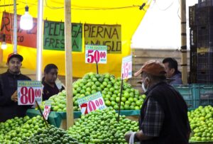 Inflación en México llega a 4.32%: renta, carne y consumo en fondas, lo que más subió