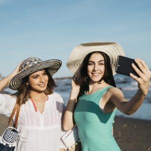 Consejos para cuidar tus gadgets en las vacaciones de verano al viajar en autobús