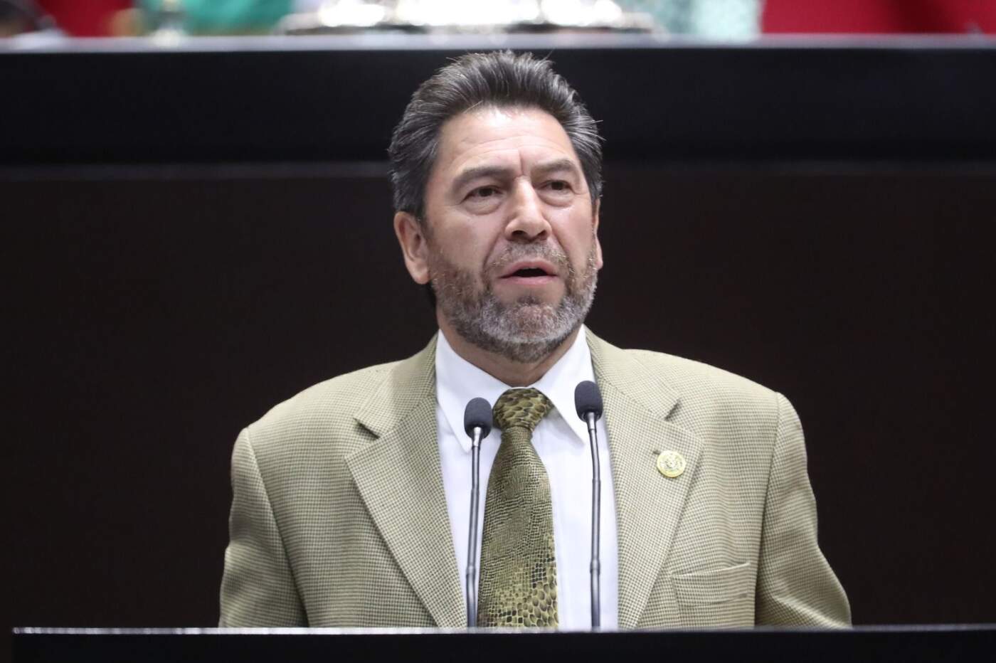 Necesario, incluir en programas y planes de estudio el fomento y promoción de valores éticos y sociales