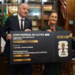 Sheinbaum analiza regalar boleto para Mundial 2026 que Infantino le dio