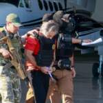 Vuelo que traslada a Hernán Bermúdez a México hace escala en Colombia antes de llegar a Chiapas