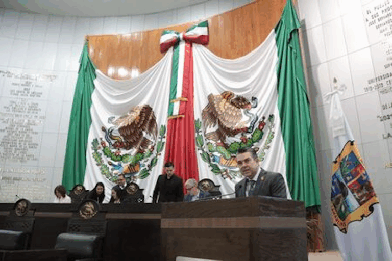 Ordena congreso reabrir cuentas de Cabeza de Vaca