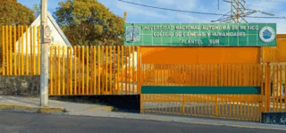Desalojan el CCH Sur ante reporte de alumno lesionado tras aventarse de un edificio