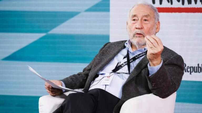 Joseph Stiglitz califica de «desorganizados» los aranceles de Trump