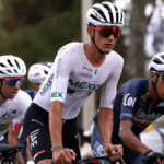 Isaac del Toro ya es el segundo máximo ganador del ciclismo mundial en 2025