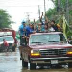 Onda tropical 37 y vaguadas provocarán tormentas en 10 estados
