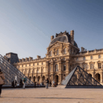 El Louvre reabre sus puertas tres días después del espectacular roboBorrador automático