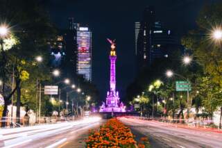 Octubre cultural: La Feria del Libro del Zócalo da inicio a un mes lleno de arte y literatura en la CDMX