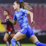 Tigres Femenil arrasa a Puebla y se afianza como líder del Apertura 2025