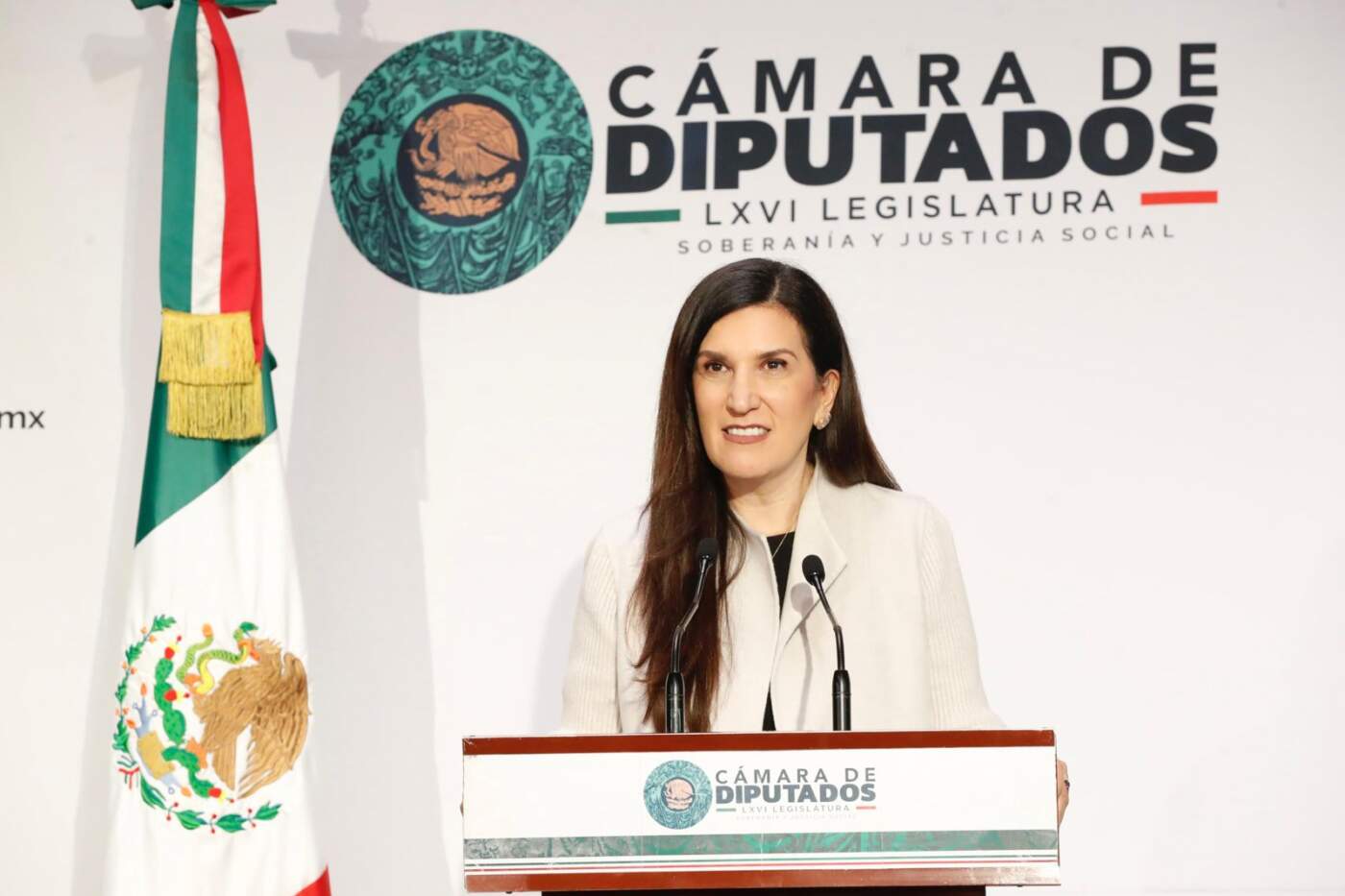 Muerte de Carlos Manzo debe ser un antes y un después en materia de combate a la delincuencia: Kenia López Rabadán