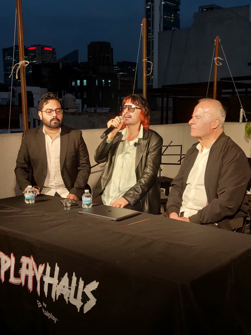 El catalán Carlos Ann anticipó la noche ígnea del Tigre del Congrés en la Playhaus presentando disco y concierto