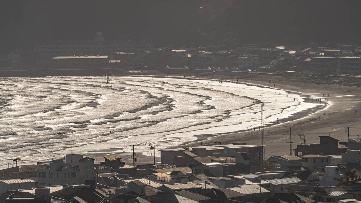 Japón registra pequeños tsunamis en la costa noreste tras un sismo en el mar
