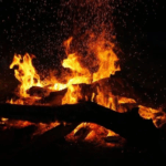 Los humanos aprendieron a hacer fuego 350 mil años antes de lo que se creía, revela investigación