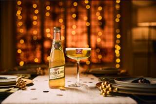 Miller High Life transforma deseos en esferas doradas