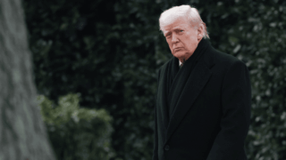 Donald Trump exige públicos todos los documentos contra demócratas por el caso Epstein