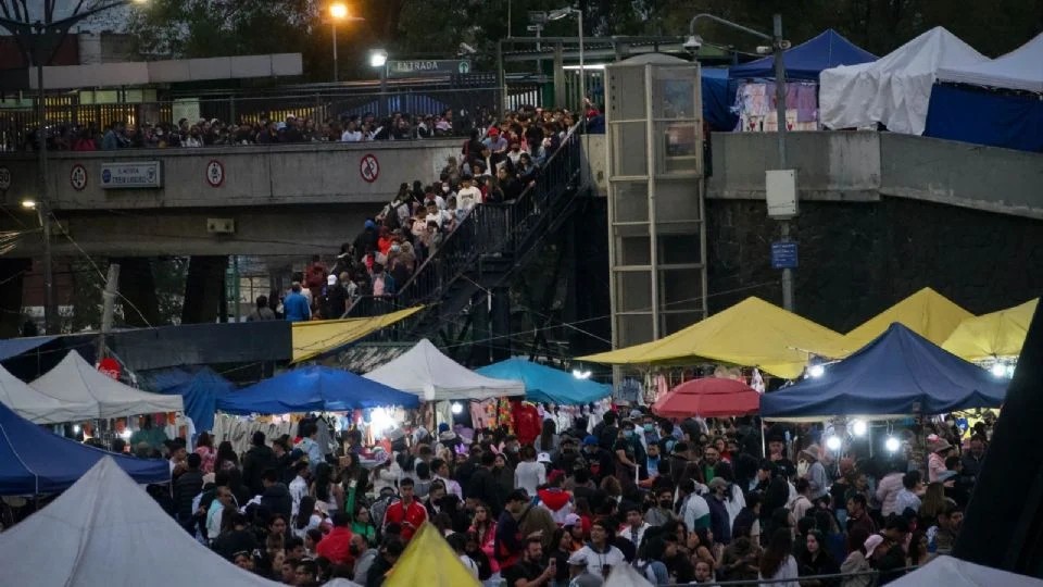 Caen tres sujetos por el robo de celulares en el concierto de Bad Bunny en CDMX