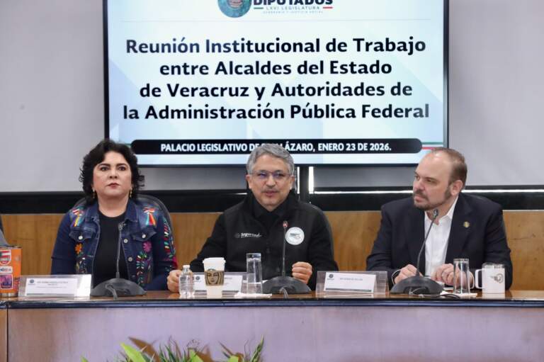 Se realiza reunión entre alcaldesas y alcaldes de Veracruz emanados de MC y autoridades de la Administración Pública Federal