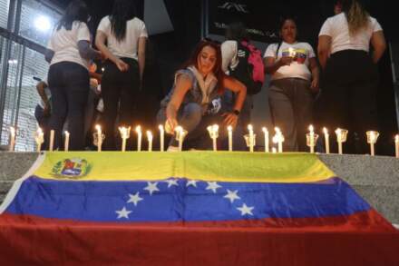 Venezuela excarcela a periodistas y a estadunidenses, bajo presiones de Trump