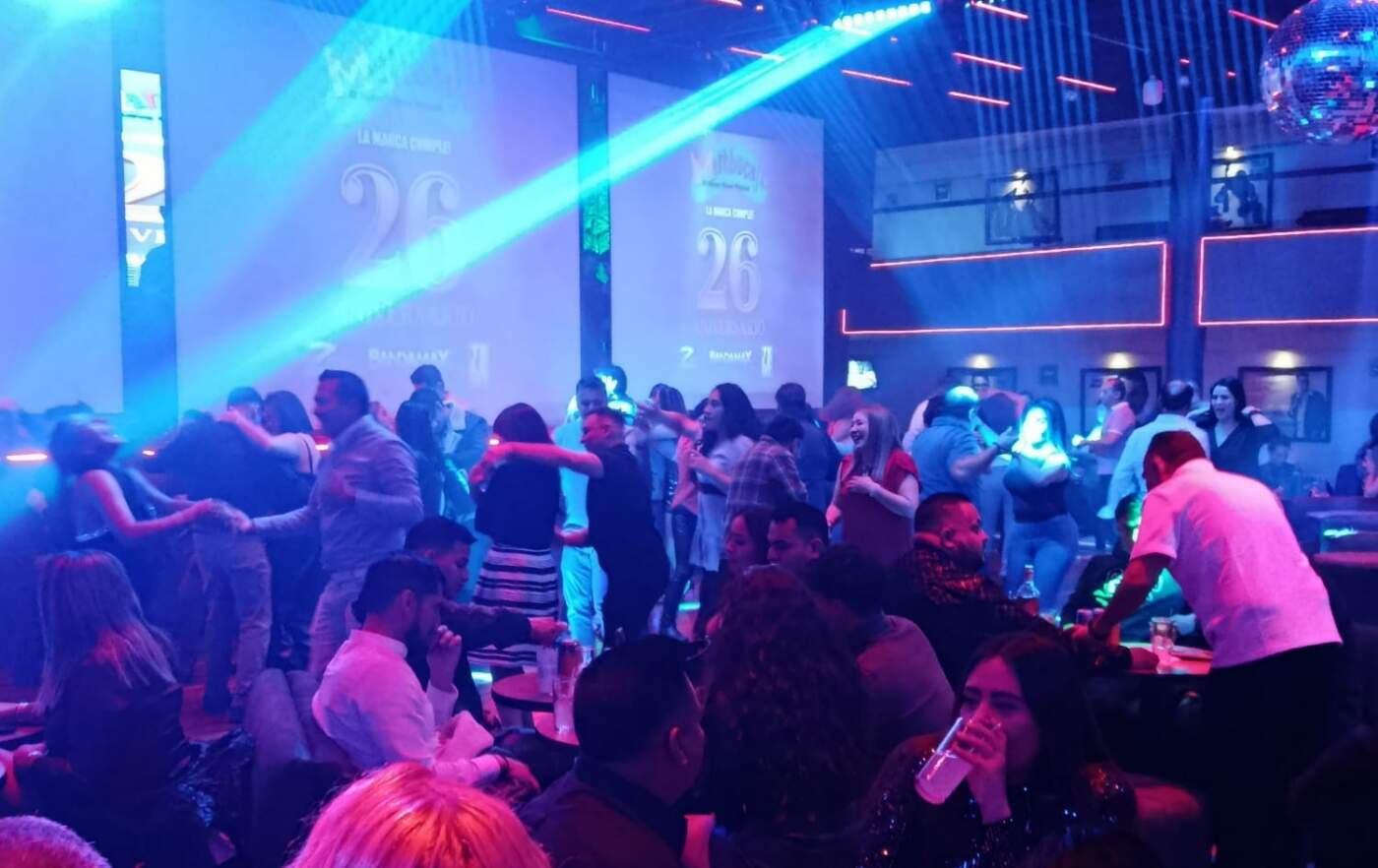 Mambo Café como marca celebra 26 años como templo vivo de la salsa y la noche capitalina