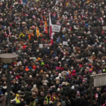 «Groenlandia no está a la venta»: miles de manifestantes toman las calles de Dinamarca en protesta contra de las amenazas de Trump