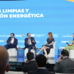 Cox destaca la importancia de una regulación clara para la transición energética en América Latina
